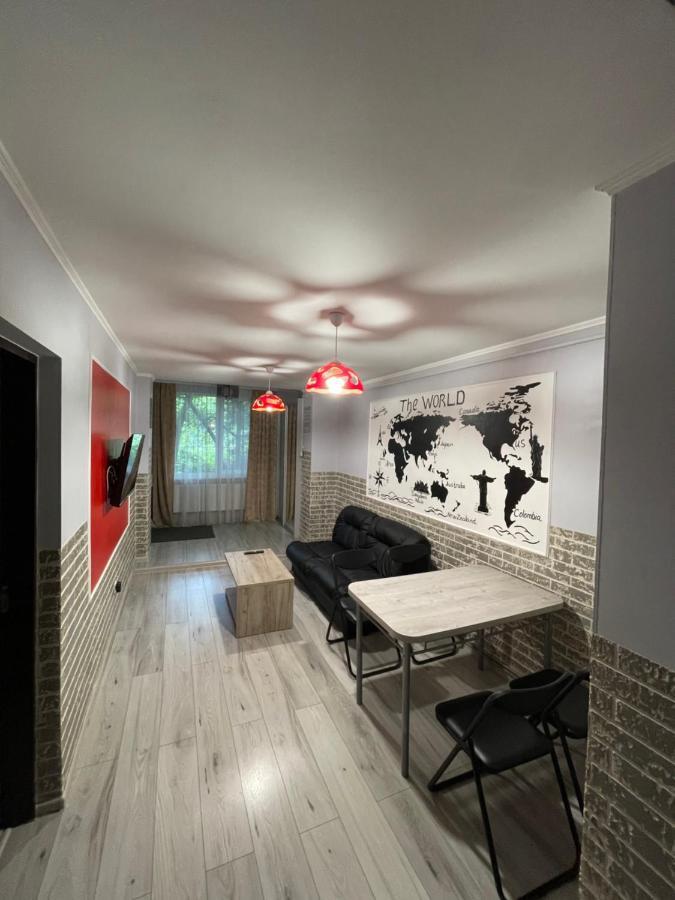 Family Apartment Винница Экстерьер фото