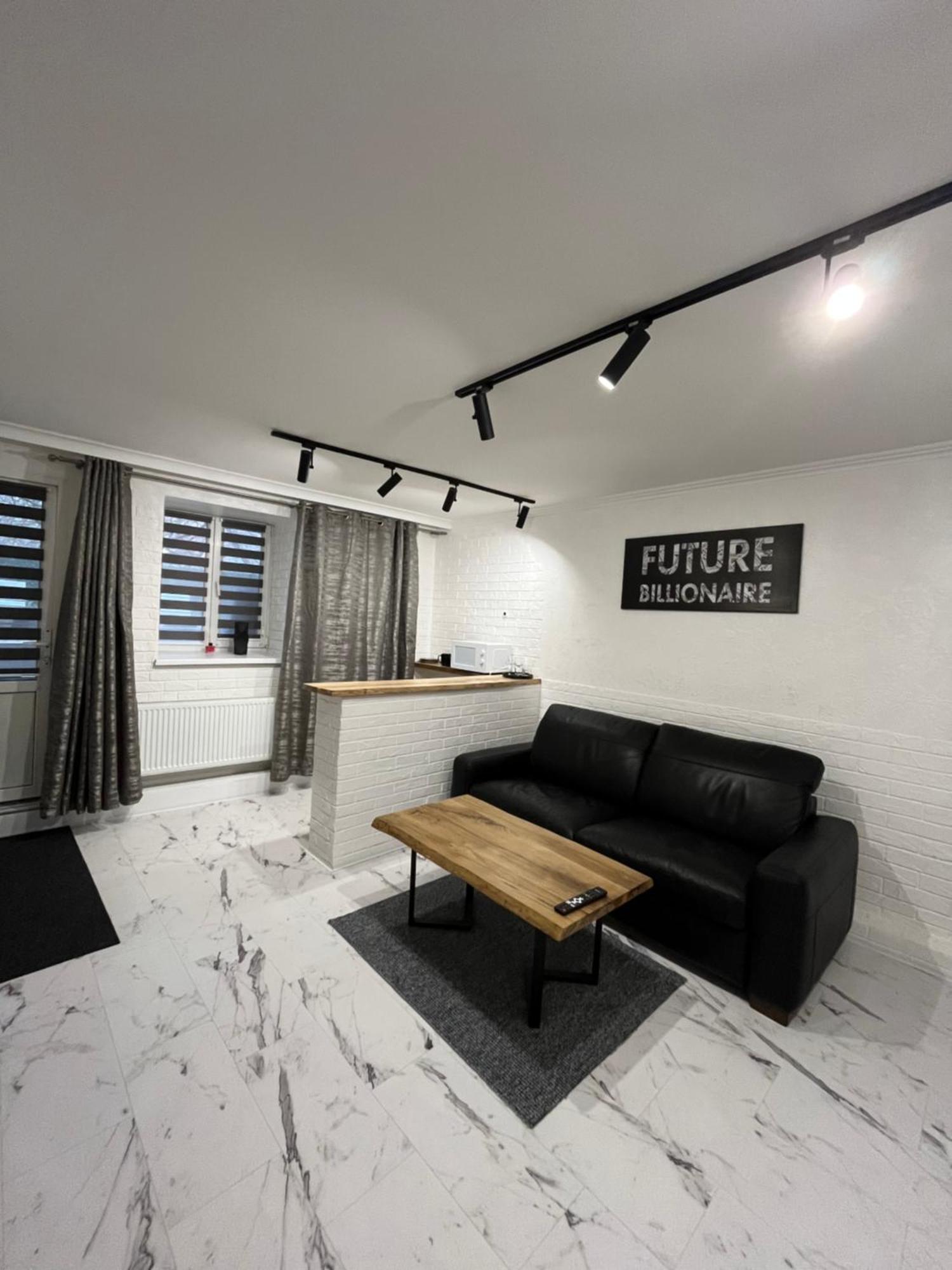 Family Apartment Винница Экстерьер фото